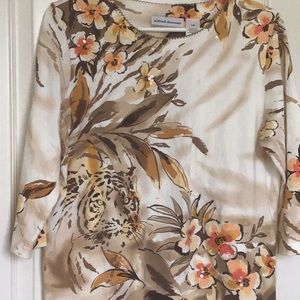 Flowered shirt with tiger - Size PM